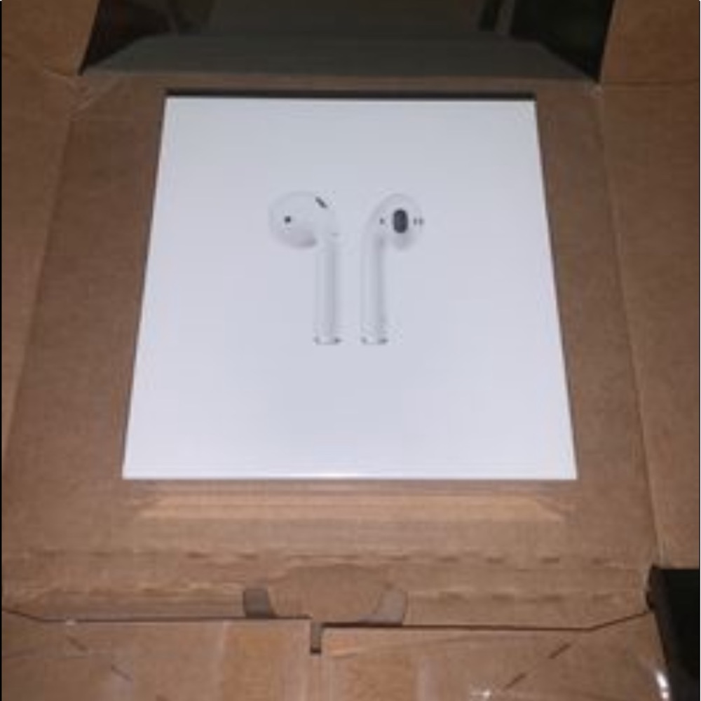 NEW Airpods w/ Charging Case